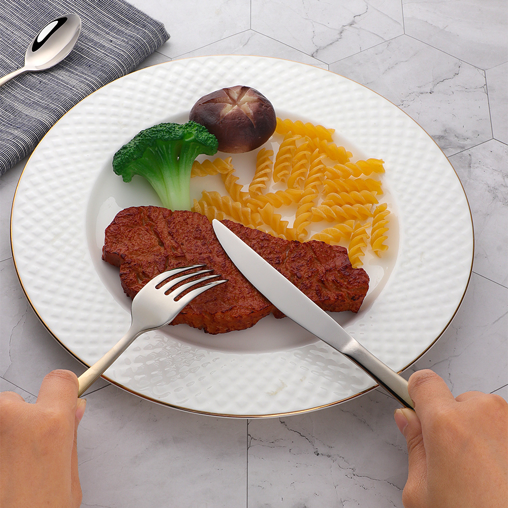 Juego de cubiertos dorados de  - Gold Plated Cutlery reseña y precio