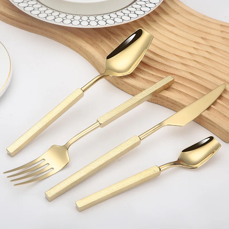 Juego de Cubiertos de Lujo de  - Gold Plated Cutlery reseña y precio
