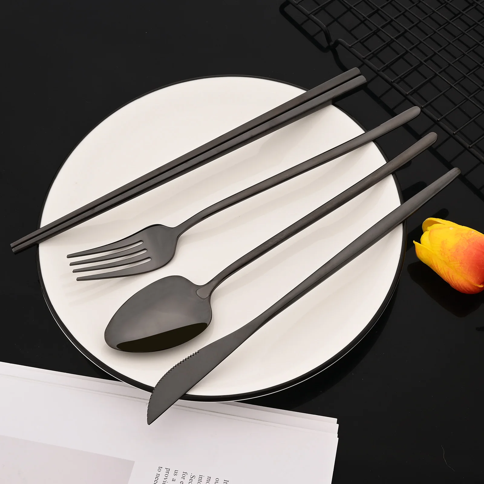 Juego de vajilla coreana de 8  - Gold Plated Cutlery reseña y precio